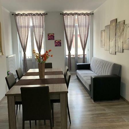 Modern Apartment Second Floor Bruksela Zewnętrze zdjęcie