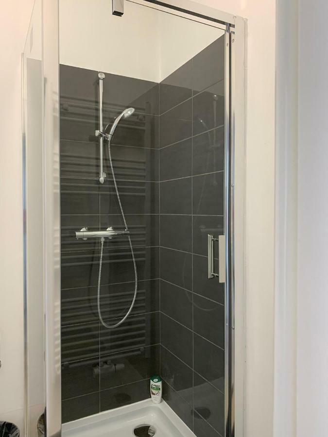 Modern Apartment Second Floor Bruksela Zewnętrze zdjęcie