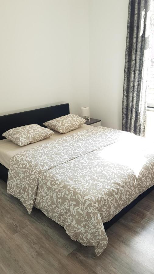 Modern Apartment Second Floor Bruksela Zewnętrze zdjęcie